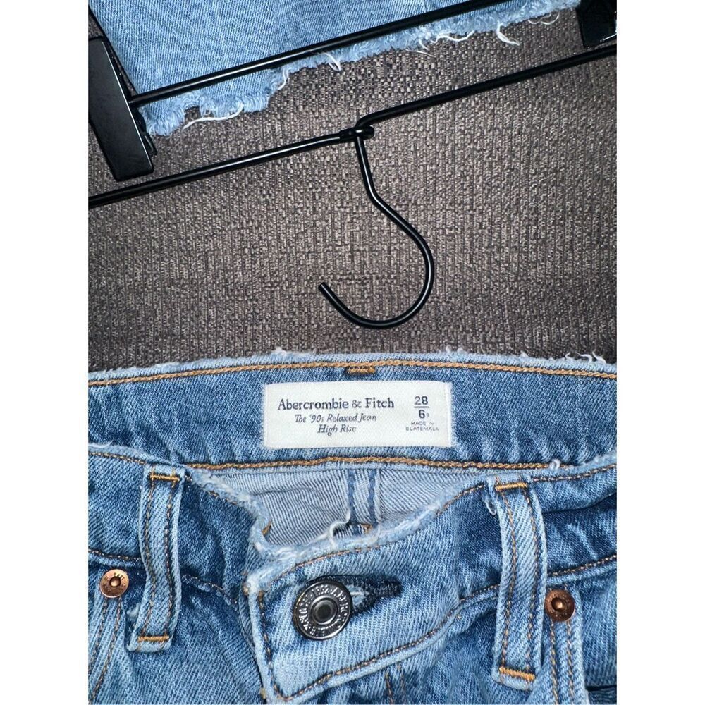 Abercrombie & Fitch 90's Relaxed High Rise Jean 6R Medium Wash - Picture 4 of 4